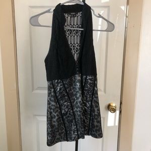 Junior’s Dress Top